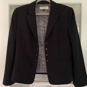 Woman’s suit jacket size 12p